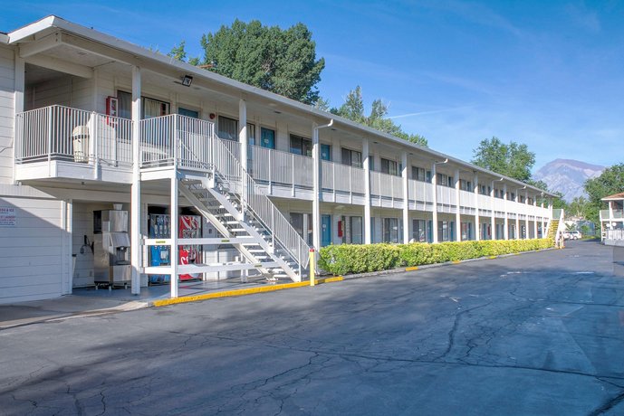 Motel 6 Bishop