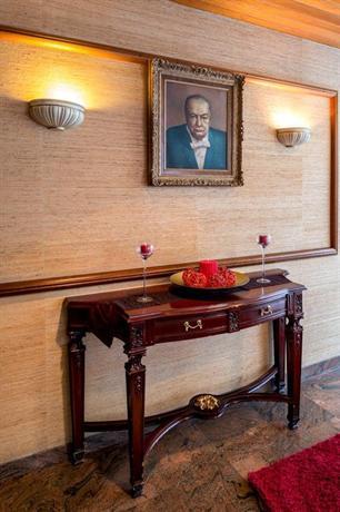 Hotel Churchill