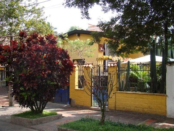 Yellow House Hostel