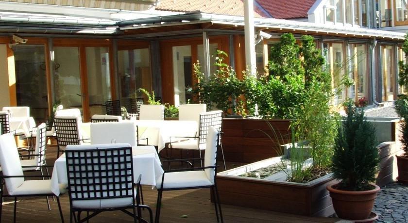 Gizella Hotel and Restaurant
