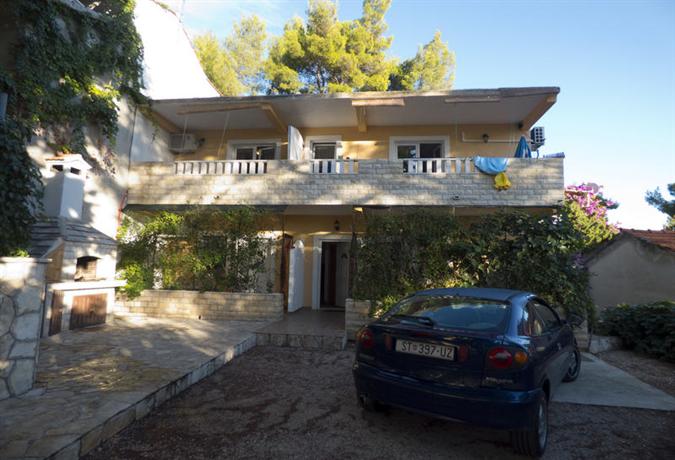 Apartments Plaza Ivan Dolac