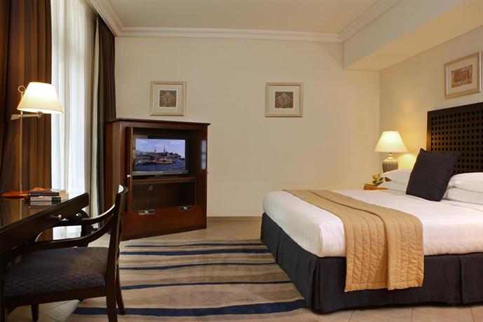 Beach Rotana - All Suites