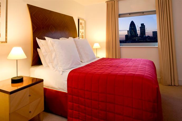 Marlin Aldgate Tower Bridge