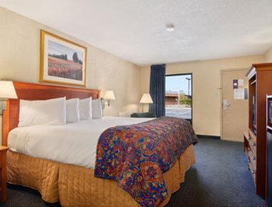 Baymont by Wyndham Macon I-75