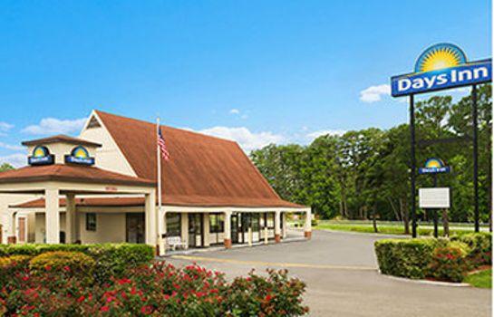 Rose Garden Inn & Suites