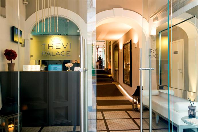 Trevi Palace Luxury Inn Centro Storico di Roma Italy thumbnail