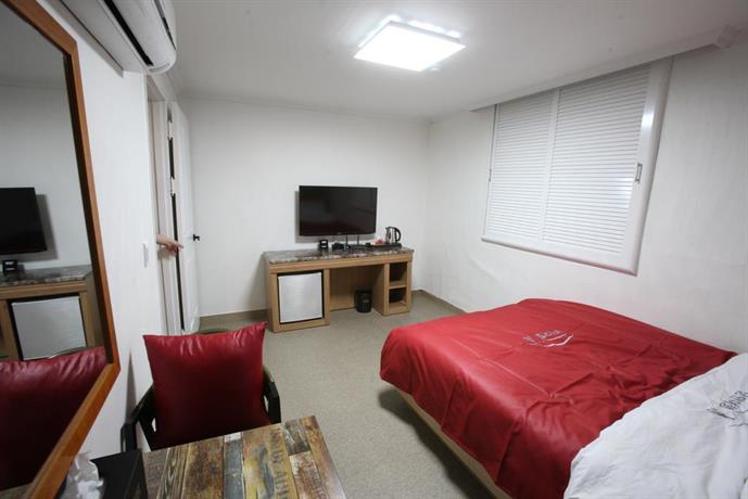 Romantic Travel Mini Hotel