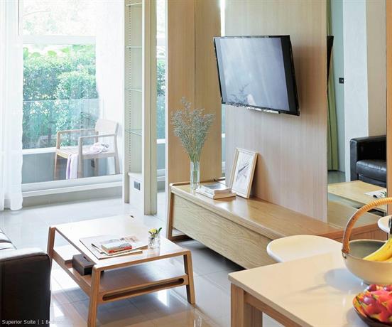 Balcony Seaside Sriracha Hotel & Serviced Apartments
