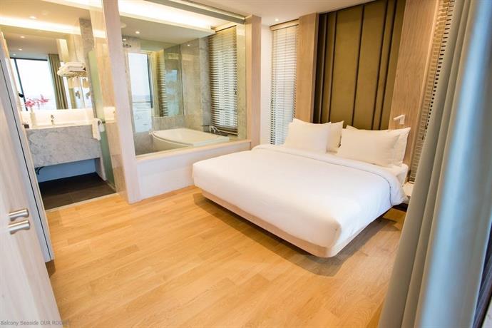 Balcony Seaside Sriracha Hotel & Serviced Apartments