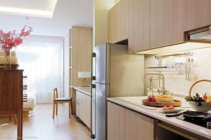 Balcony Seaside Sriracha Hotel & Serviced Apartments
