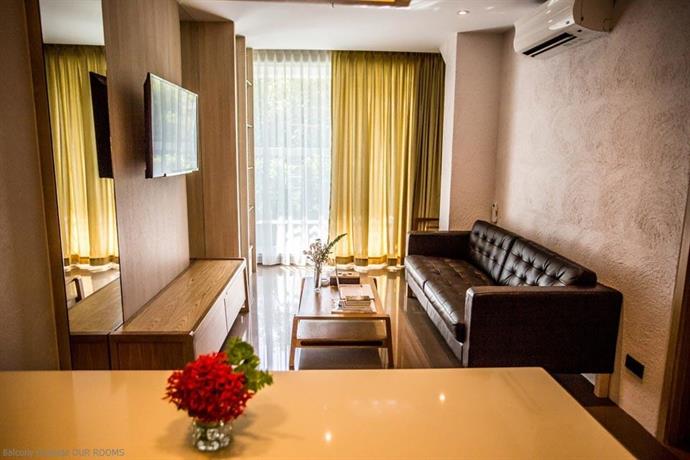 Balcony Seaside Sriracha Hotel & Serviced Apartments