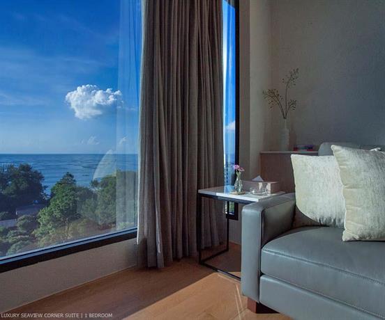 Balcony Seaside Sriracha Hotel & Serviced Apartments