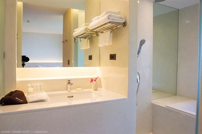 Balcony Seaside Sriracha Hotel & Serviced Apartments