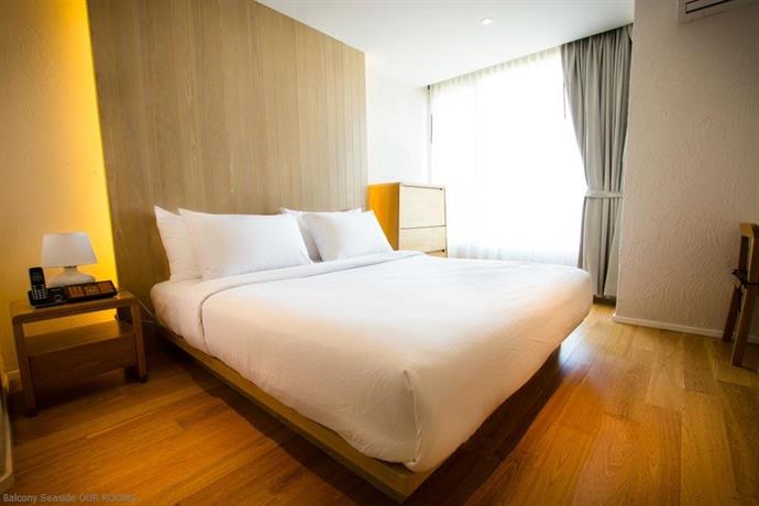 Balcony Seaside Sriracha Hotel & Serviced Apartments