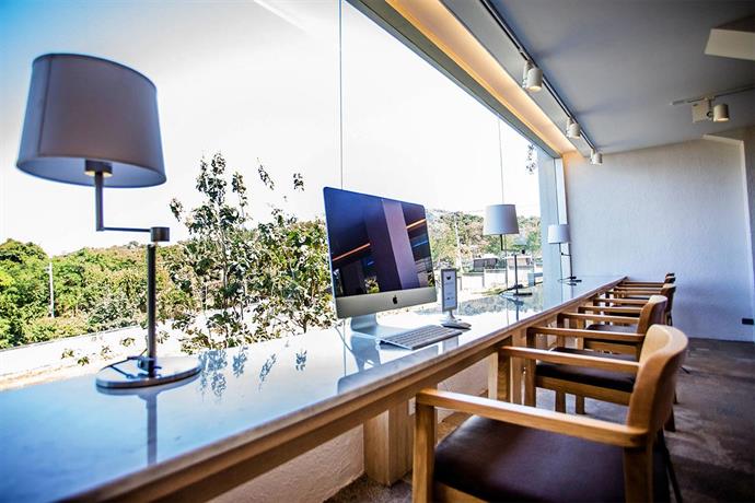 Balcony Seaside Sriracha Hotel & Serviced Apartments
