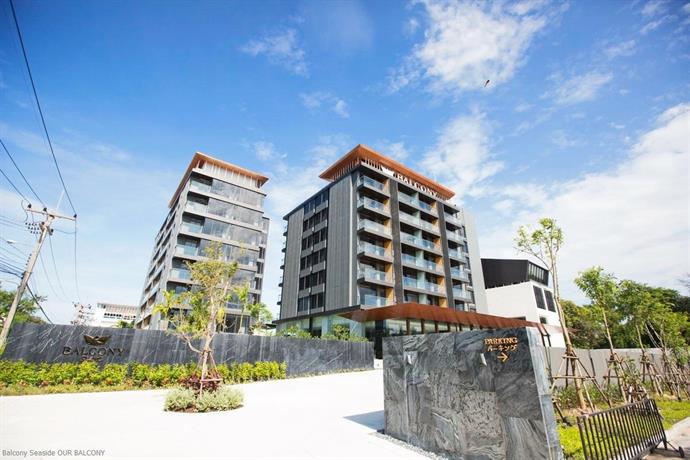 Balcony Seaside Sriracha Hotel & Serviced Apartments