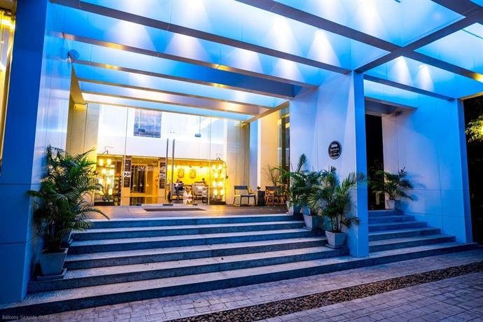 Balcony Seaside Sriracha Hotel & Serviced Apartments