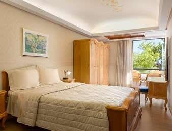 Ramada Loutraki Poseidon Resort