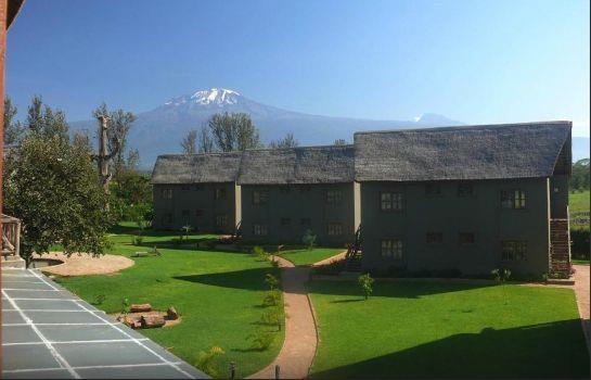 Weru Weru River Lodge 