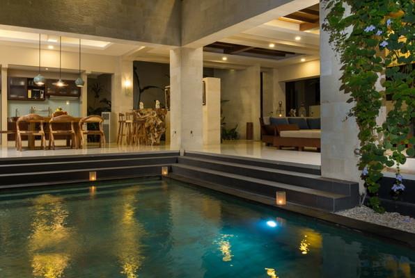 Yang 2 Bedrooms Villa Seminyak