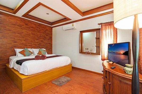 BangTao Tara Villa One