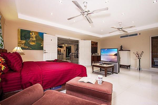 Pratumnak Argyle Villa 8 Bed Pool Villa in Central Pattaya