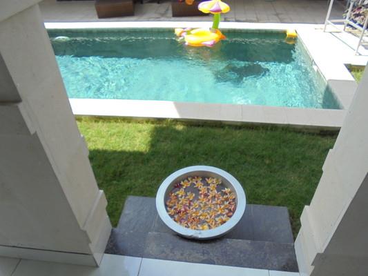 Modern 4 Bedroom 4 Bathroom villa pool