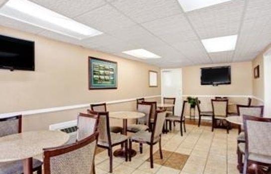 Days Inn by Wyndham Knoxville West