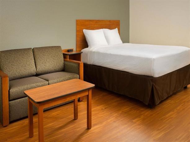 WoodSpring Suites Watford City