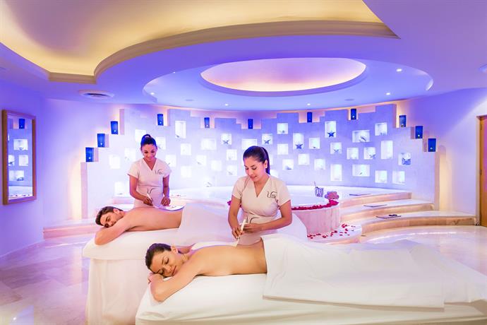 Barcelo Maya Tropical - All Inclusive