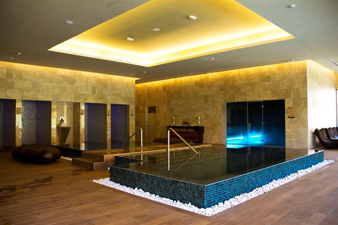 Barcelo Maya Tropical - All Inclusive