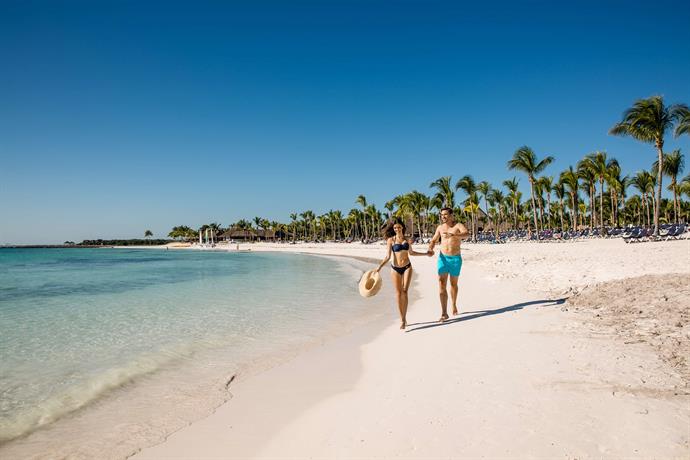 Barcelo Maya Tropical - All Inclusive