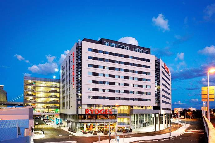 Hotel deals sydney airport