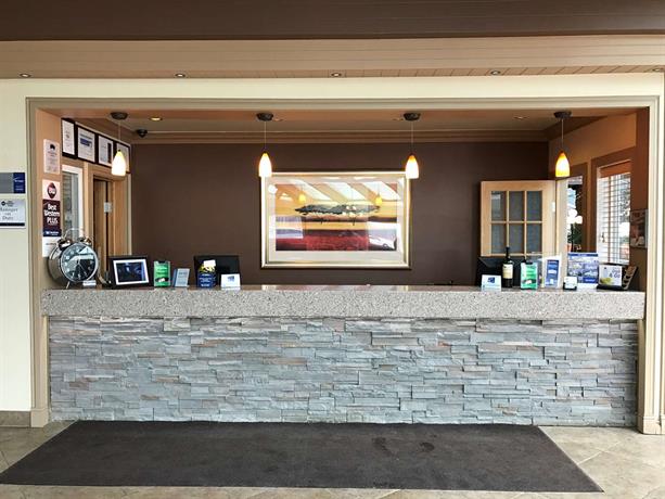 BEST Western Plus Mirage Hotel & Resort R.E. Walter Memorial Aquatic Centre Canada thumbnail