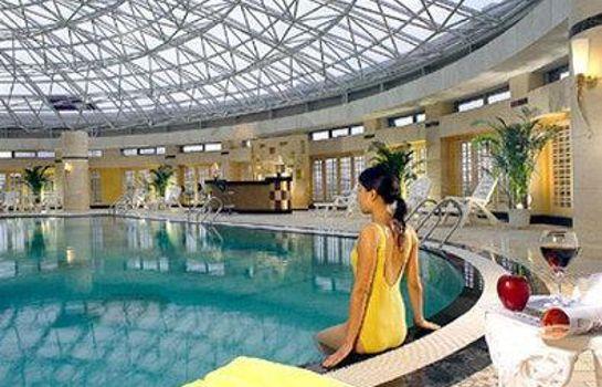 Mayflowers Hotel Wuhan