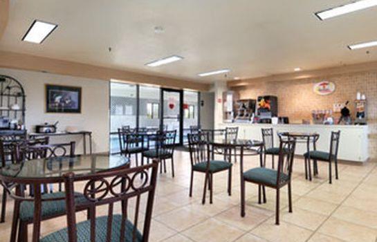 Super 8 by Wyndham Spokane/West