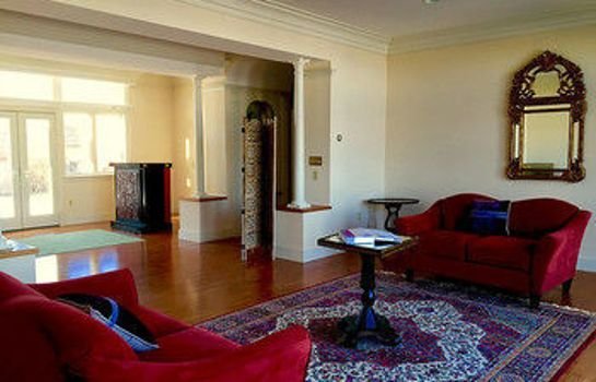 A Cayuga LakeFront Inn - Hotel Alt Ithaca New York