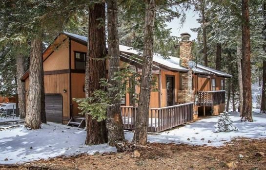 Colbert Cabin 966 by RedAwning