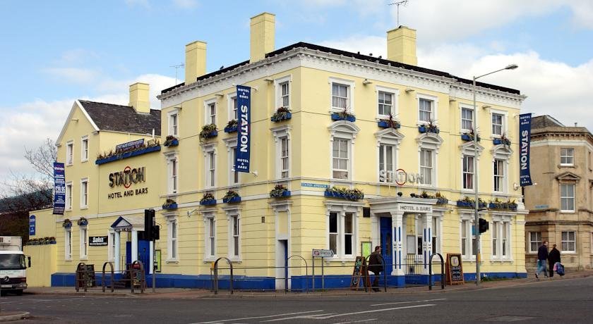 Station Hotel - RelaxInnz