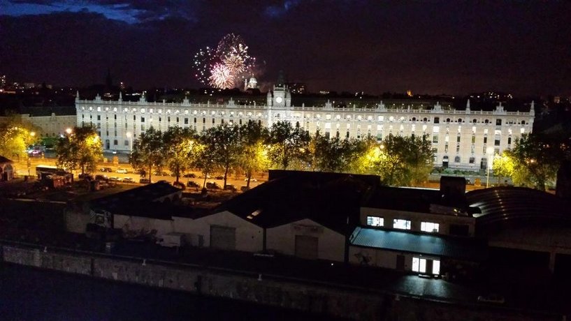 Romantic room in brussel sky