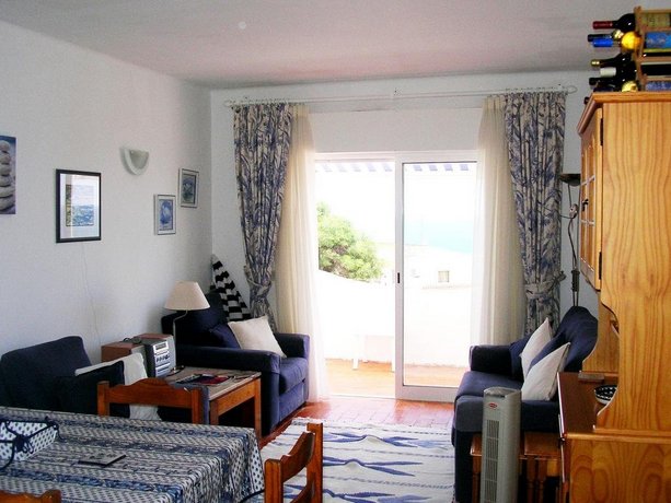 Apartamentos Salema Praia Club