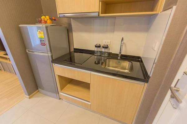 Stylish 2-Bedroom Apartment Soi 16