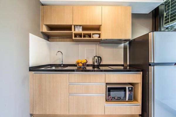Stylish 2-Bedroom Apartment Soi 16