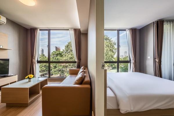 Stylish 2-Bedroom Apartment Soi 16