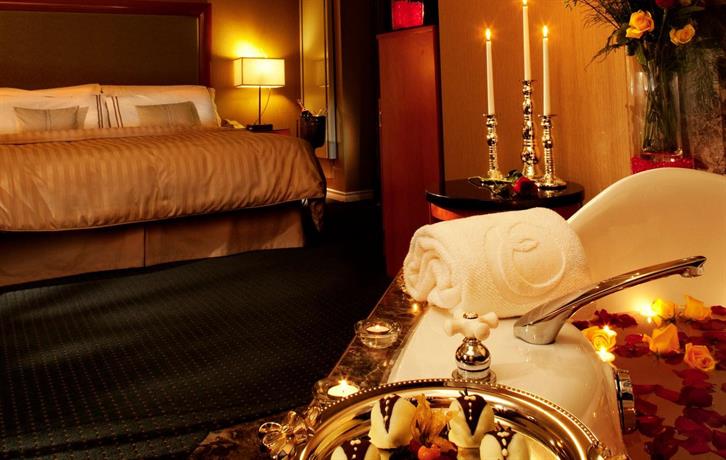 Executive Plaza Hotel & Conference Centre Metro Vancouver