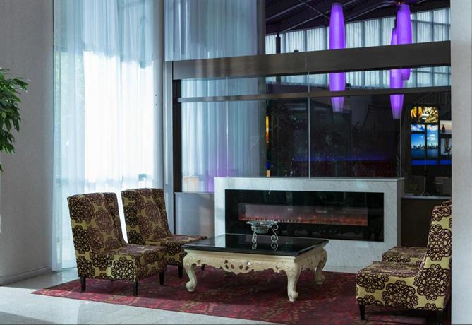 Executive Plaza Hotel & Conference Centre Metro Vancouver
