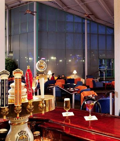 Executive Plaza Hotel & Conference Centre Metro Vancouver