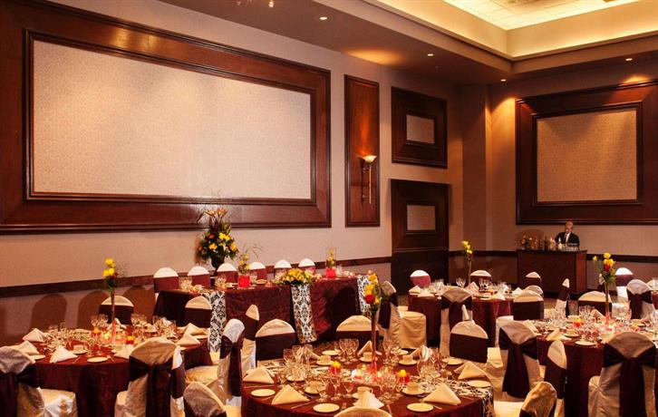 Executive Plaza Hotel & Conference Centre Metro Vancouver