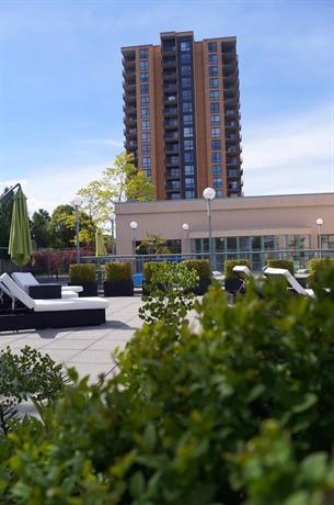 Executive Plaza Hotel & Conference Centre Metro Vancouver
