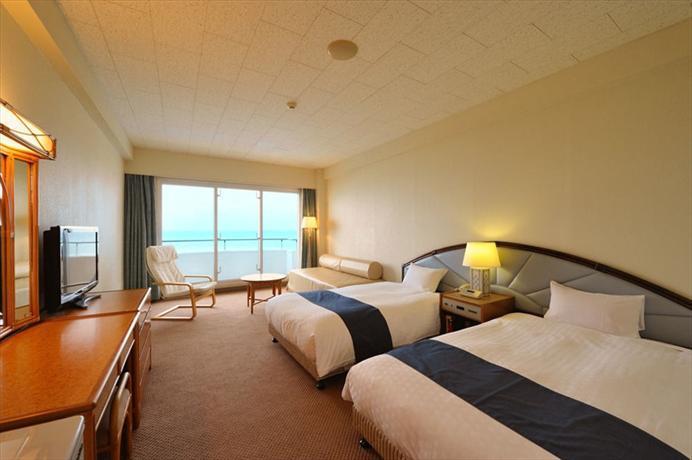 Kumejima Eef Beach Hotel